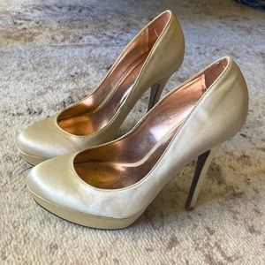 Charles David White Satin Pumps